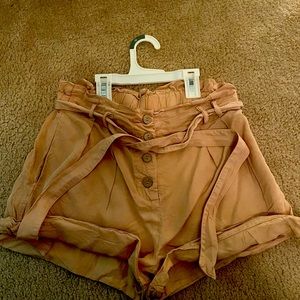 Loose Tie Waist Shorts